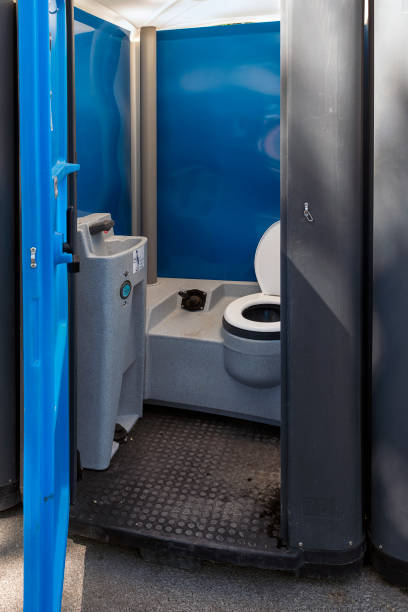 Best Porta potty delivery and setup  in Parkwood, WA