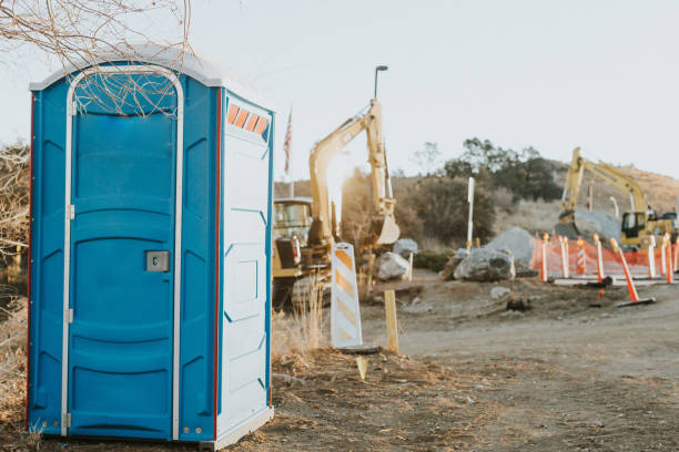 Best Portable restroom trailer rental  in Parkwood, WA